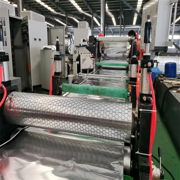 隔音阻尼片材擠出機_隔音阻尼片材擠出機_玖德隆塑機